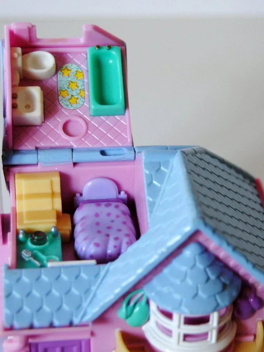 BlueBird Polly Pocket BAY WINDOW HOUSE Light Up Play Set  W/ 3 Figures 1993